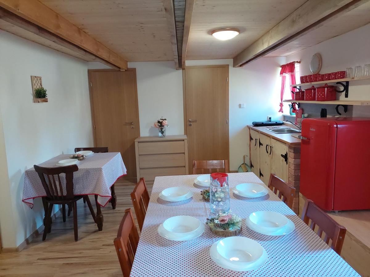 Penzion Felden Jablonne v Podjestedi Luaran gambar